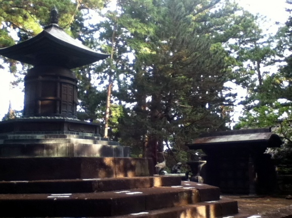 The resting place of Tokugawa Ieyasu's soul (the first Tokugawa shogun, who united Japan after the Warring States period and began the Edo period). He died in 1616